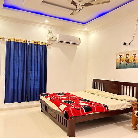 La Bay Luxury Beach Bungalow ポンディシェリ エクステリア 写真
